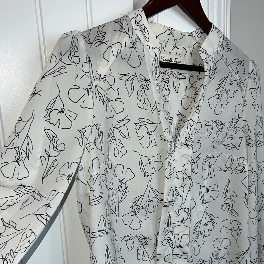 Vine & Love White Floral Blouse - Picture 6 of 9